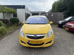 Opel Corsa - 1.4-16V Cosmo