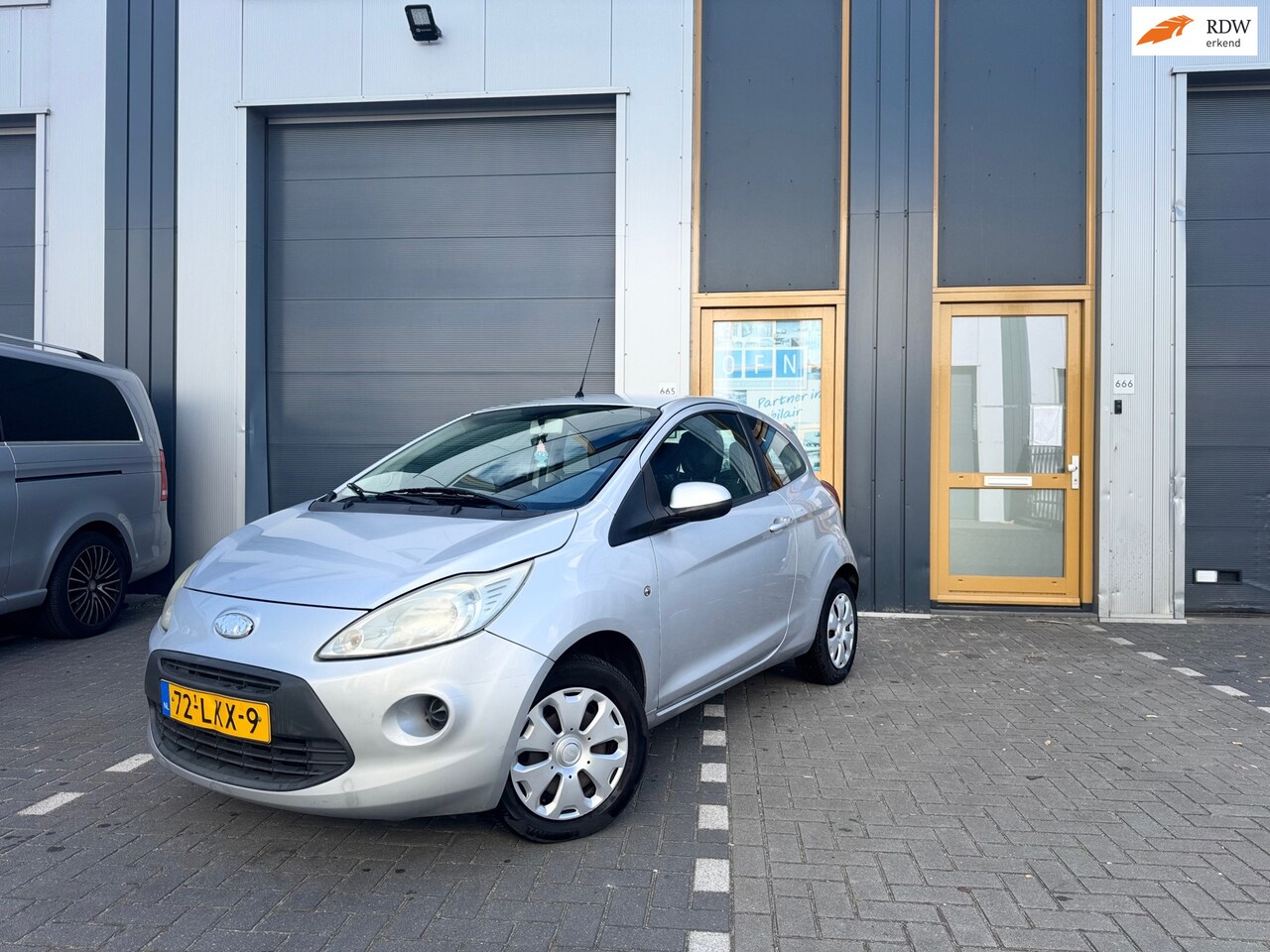Ford Ka - 1.2 Trend 1.2 Trend NIEUWE APK - AutoWereld.nl