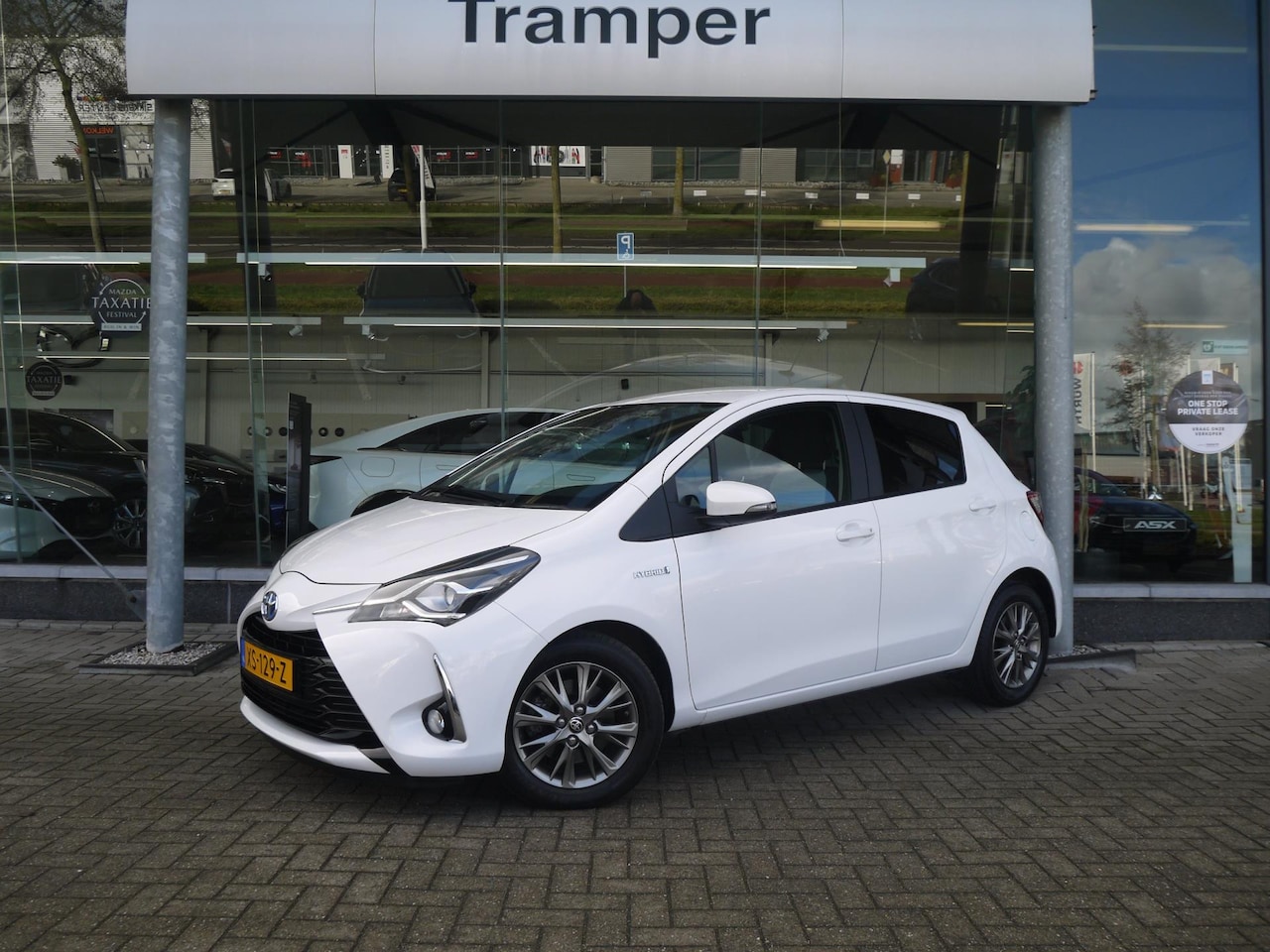 Toyota Yaris - 1.5 Hybrid Dynamic|Rijklaar - AutoWereld.nl