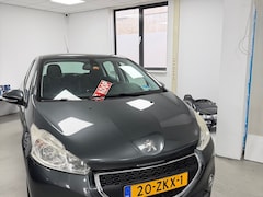 Peugeot 208 - 1.2 VTi Envy