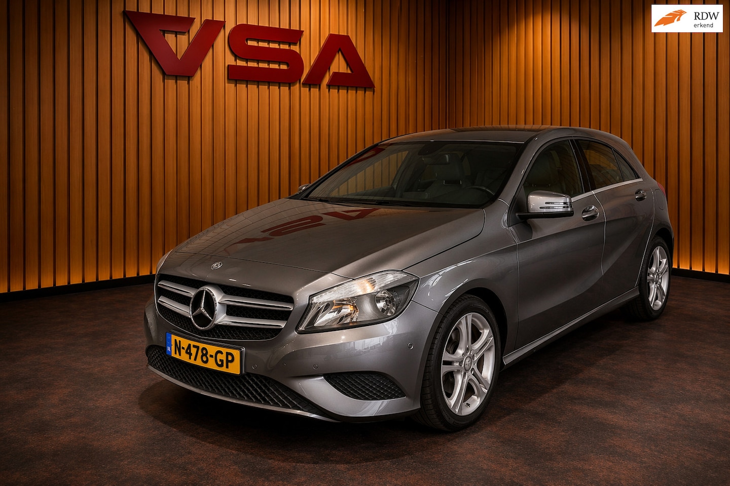 Mercedes-Benz A-klasse - 180|PDC voor en achter|StoelVW|Climate|3 maanden Huisgarantie - AutoWereld.nl