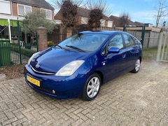 Toyota Prius - 1.5 VVT-i Business Edition .LET OP AUTO DEFECT