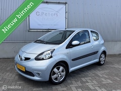 Toyota Aygo - 1.0-12V Sport 2006 / Airco / LM Velgen / Nieuwe APK