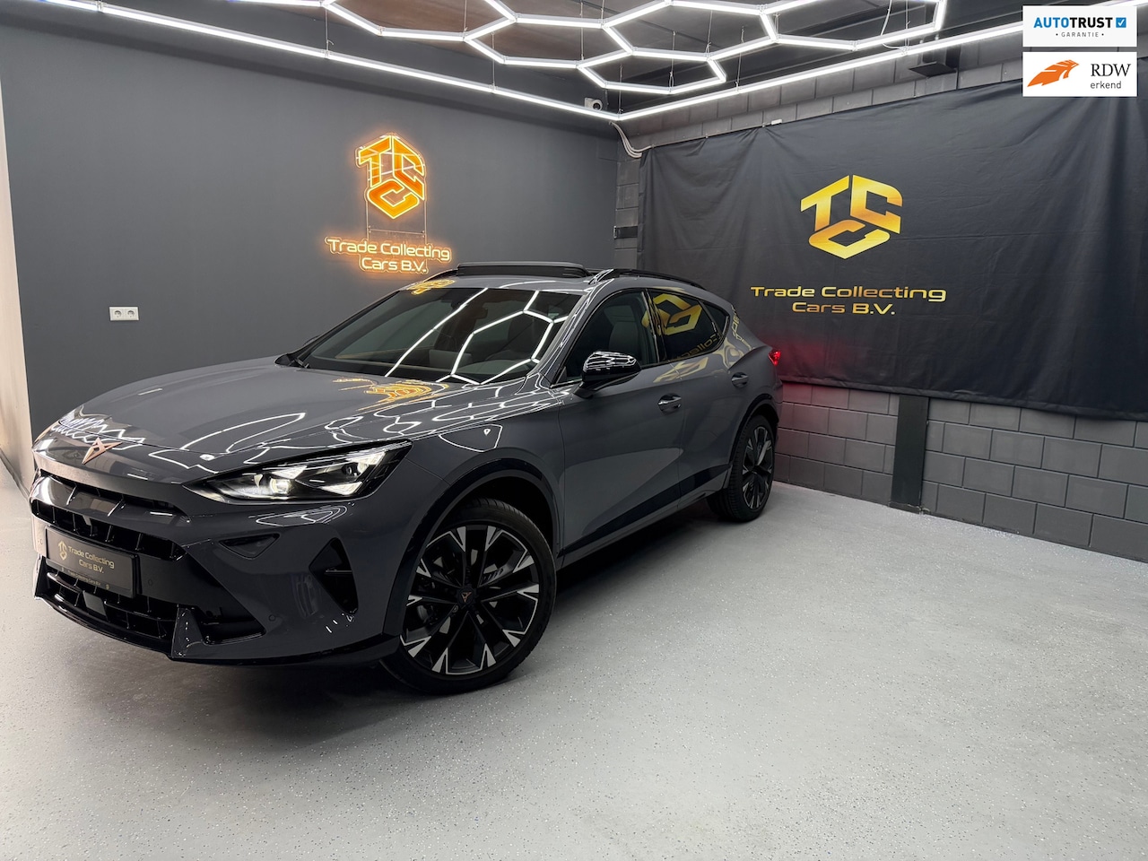 CUPRA Formentor - 1.5 TSI e-Hybrid PANO-KEYLESS-CAM-ACC-CARPLAY - AutoWereld.nl