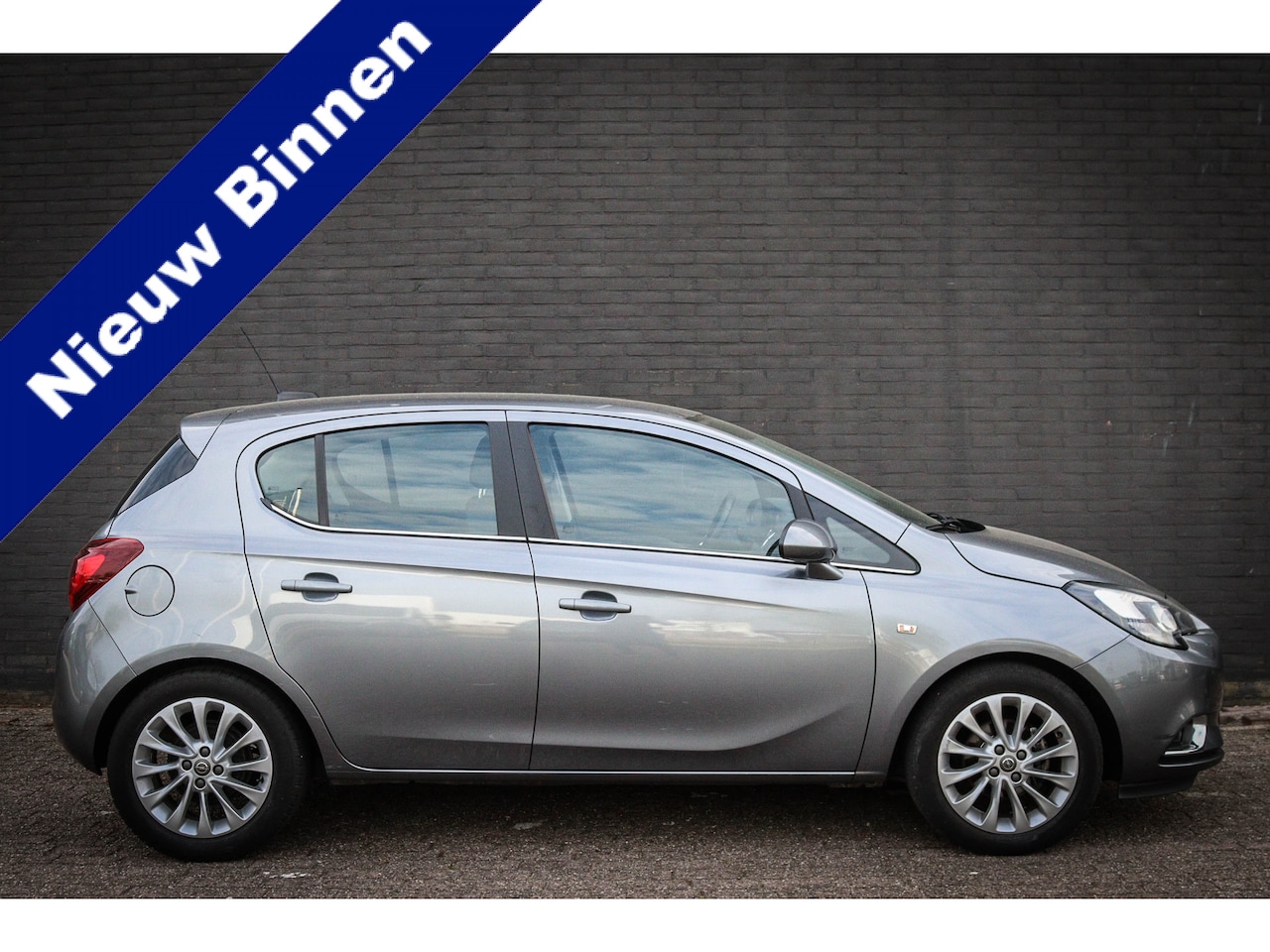 Opel Corsa - 1.4 Innovation Net binnen - Nu al te bezichtigen - AutoWereld.nl