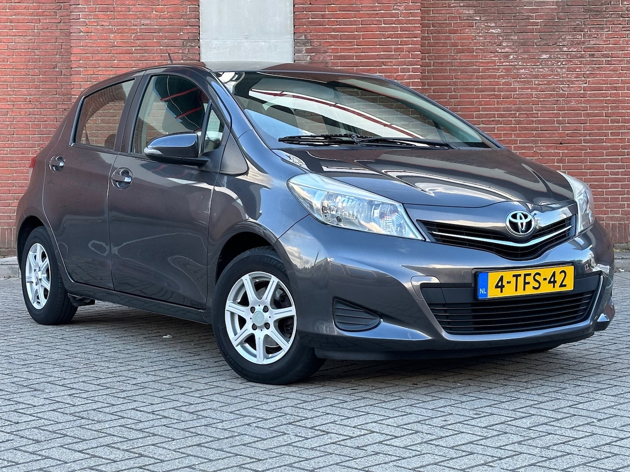 Toyota Yaris - 1.0 VVT-i Aspiration|AIRCO|CAMERA|5DRS|NAP - AutoWereld.nl