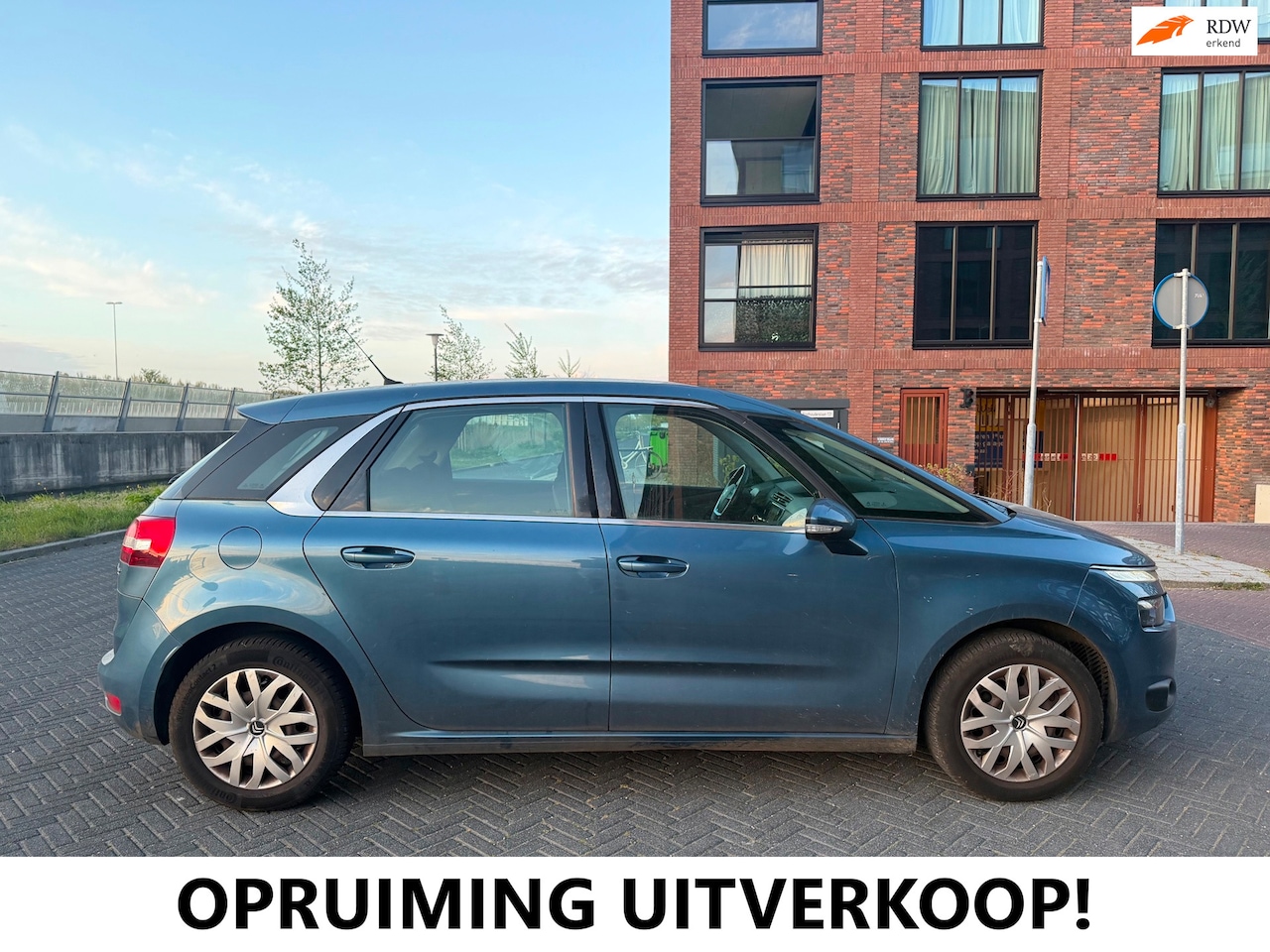 Citroën C4 Picasso - 1.2 Navi Clima Cruise C. Trekhaak NAP APK - AutoWereld.nl