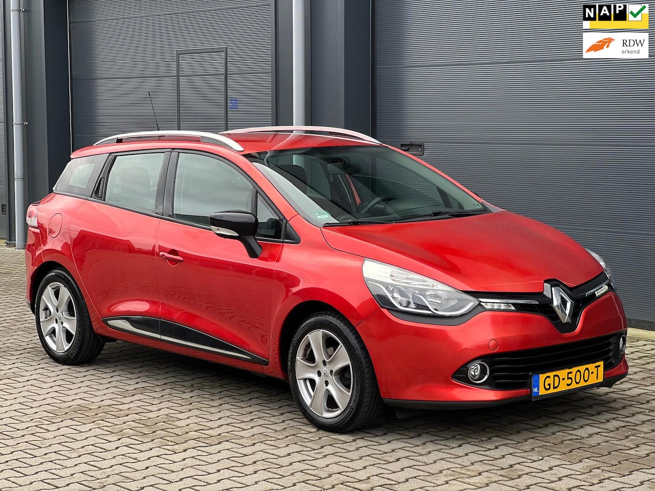 Renault Clio Estate - 0.9 TCe Expression|Airco|Navigatie - AutoWereld.nl