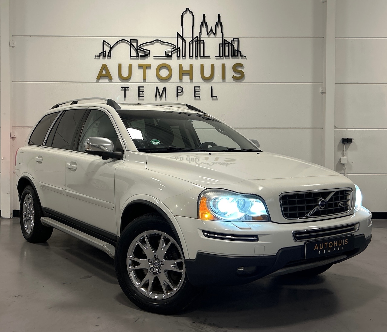 Volvo XC90 - 4.4 V8 Executive Automaat Airco Leder Led Trekhaak Stoelverwarming Isofix - AutoWereld.nl