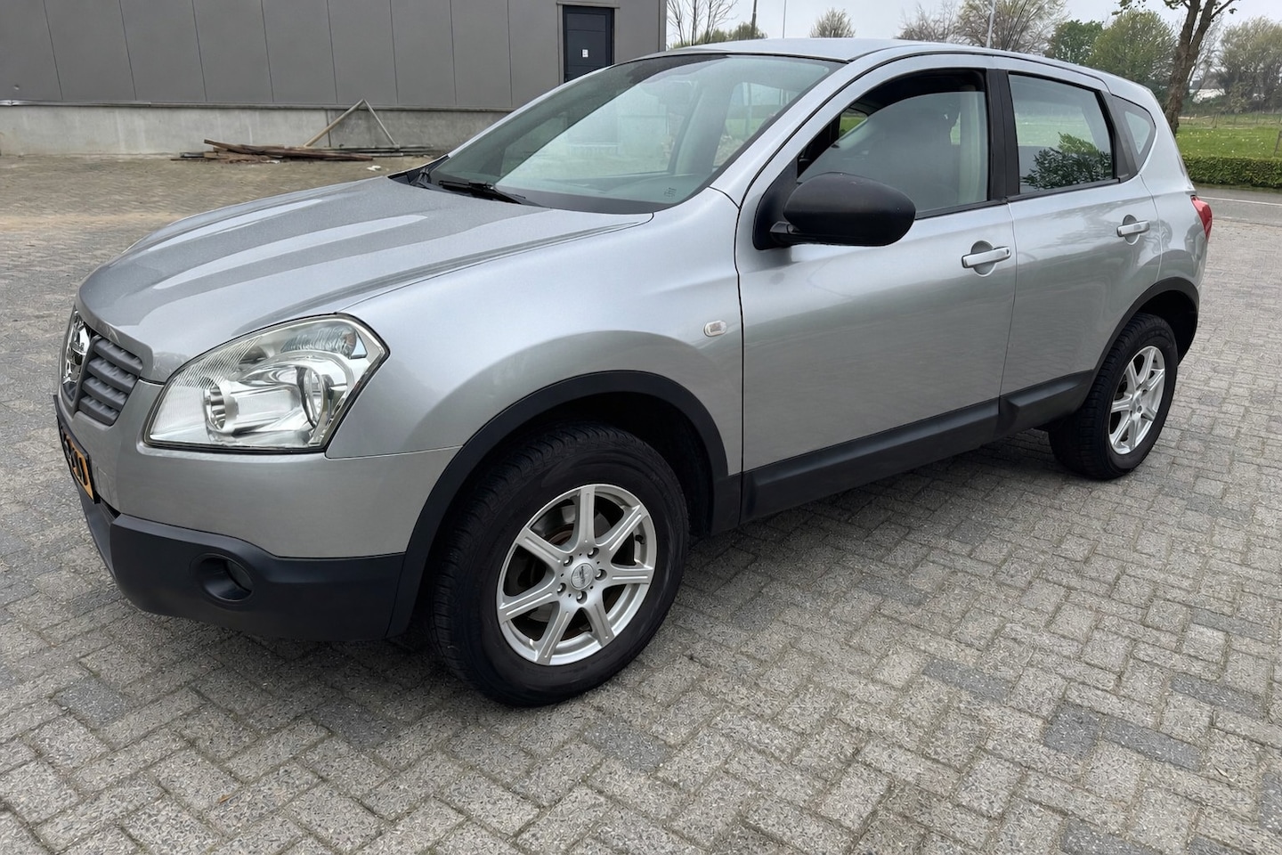 Nissan Qashqai - 1.6 Visia NW APk Clima Navi carplay - AutoWereld.nl