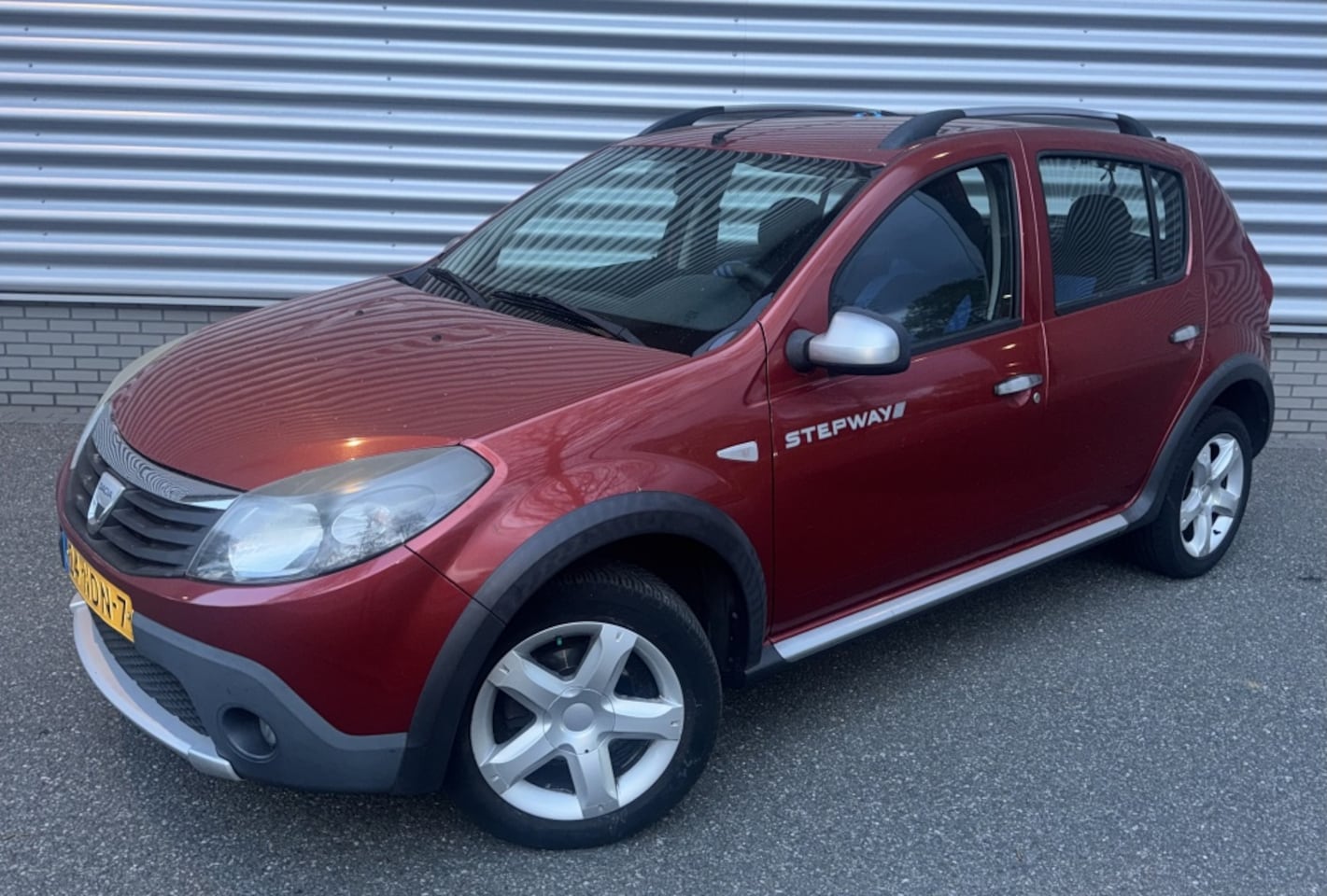Dacia Sandero Stepway - 1.6 - AutoWereld.nl