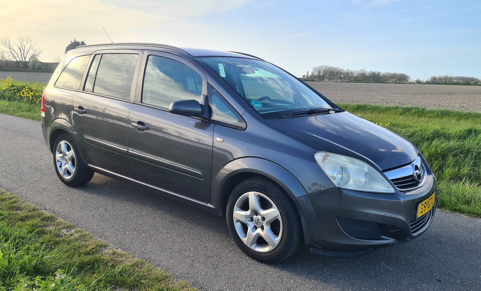 Opel Zafira - 2.2 Business - AutoWereld.nl