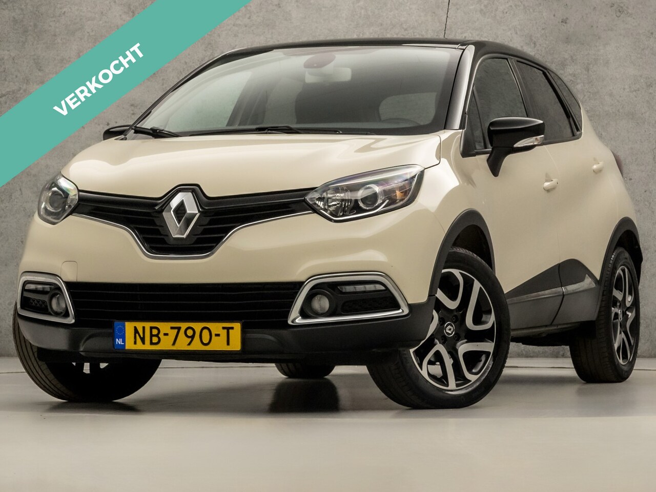 Renault Captur - 0.9 TCe Dynamique Sport (NAVIGATIE, CLIMATE, CAMERA, GETINT GLAS, SPORTSTOELEN, XENON, TRE - AutoWereld.nl