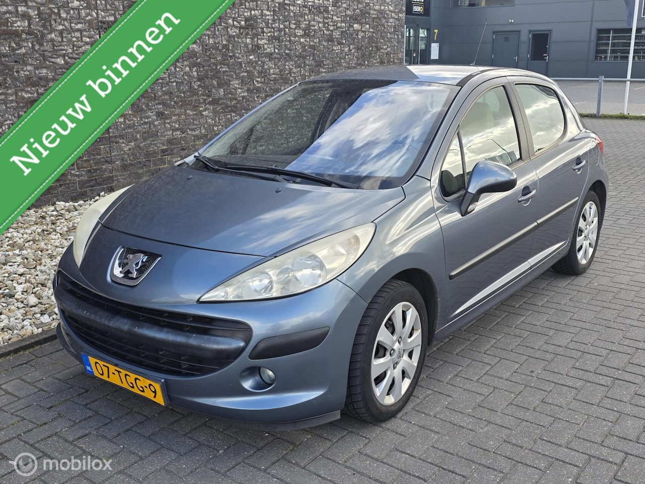 Peugeot 207 - 1.6 VTi XS - Automaat - Zeer luxe uitgevoerd! - AutoWereld.nl
