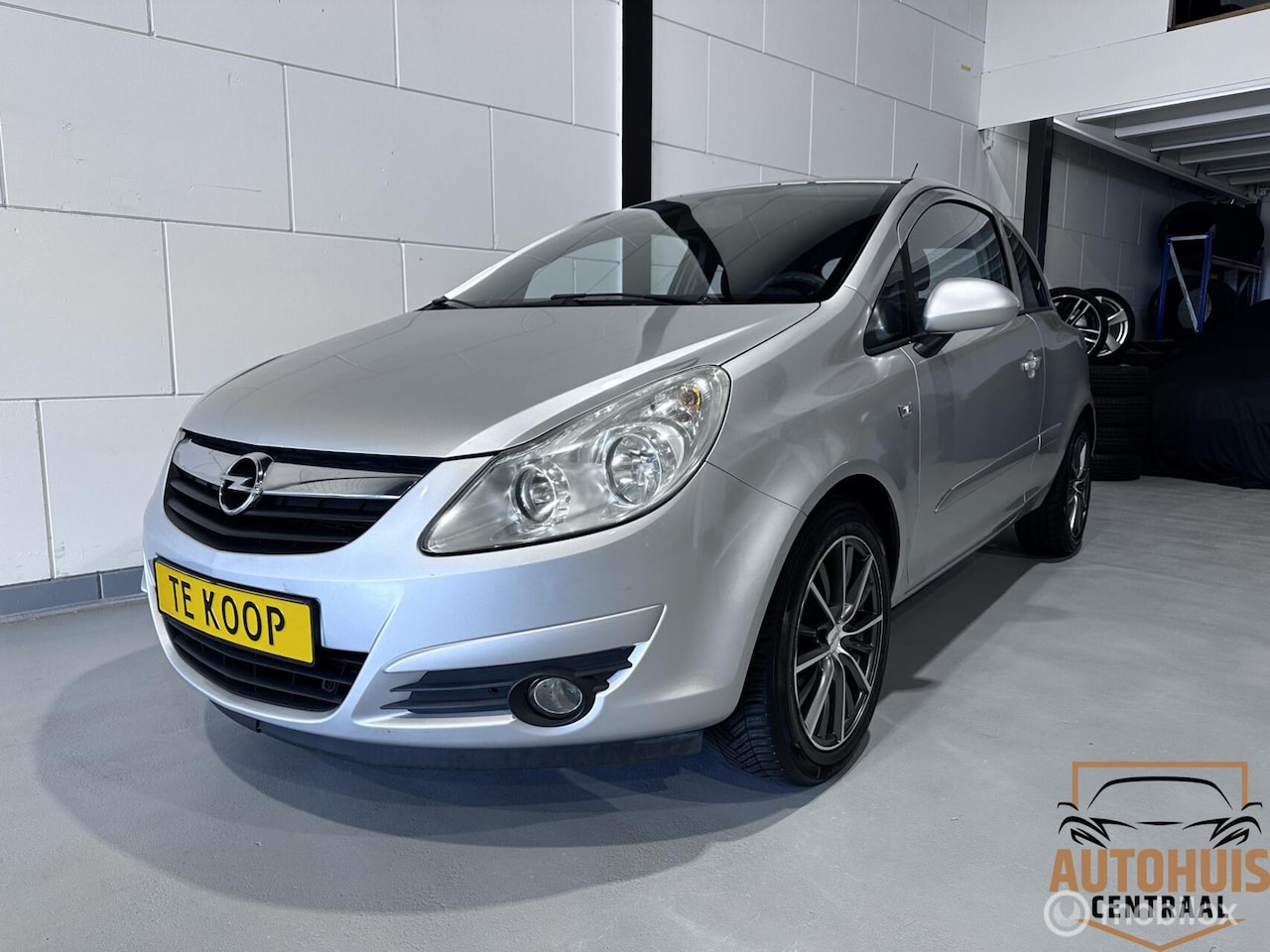 Opel Corsa - 1.2-16V Essentia 1.2-16V Essentia - AutoWereld.nl