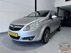 Opel Corsa - 1.2-16V Essentia