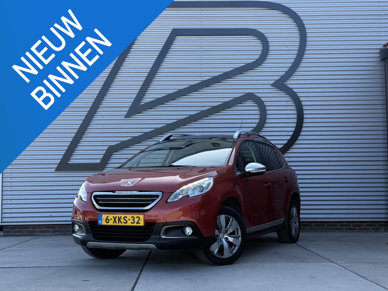 Peugeot 2008 - 1.2 VTi Allure 2e Eigenaar|Navi|Pano|Clima|Trekhaak|Cruise|PDC|N.A.P|Nieuwe APK bij Afleve - AutoWereld.nl