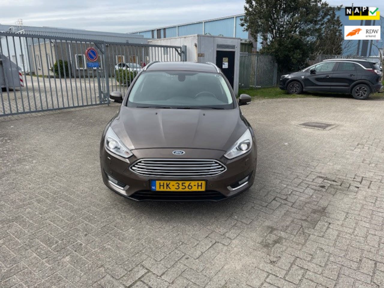 Ford Focus Wagon - 1.5 TDCI Titanium AUTOMAAT !!! - AutoWereld.nl
