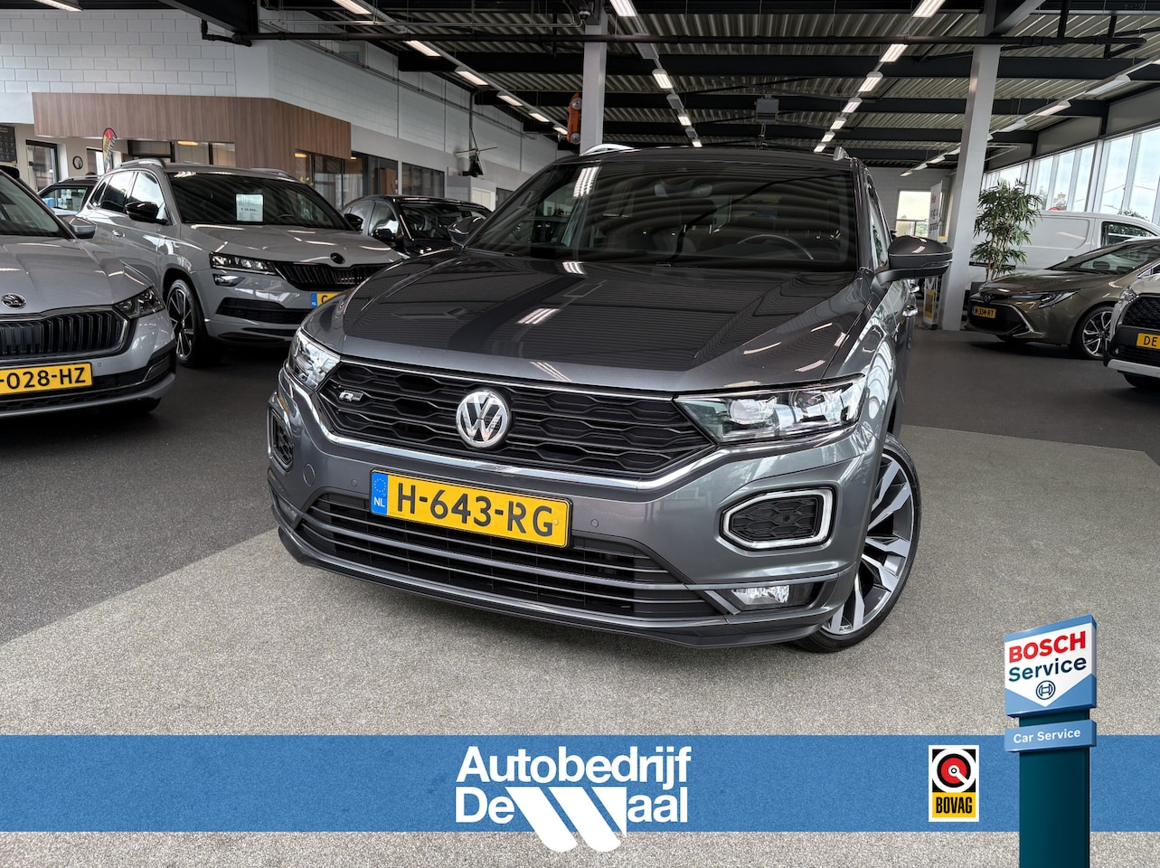 Volkswagen T-Roc - 1.5 TSi 150PK DSG Sport Bns R-Line AFN.TREKHAAK/19INCH/CAMERA/NAVI/VIRTUAL/CARPLAY/PDC - AutoWereld.nl