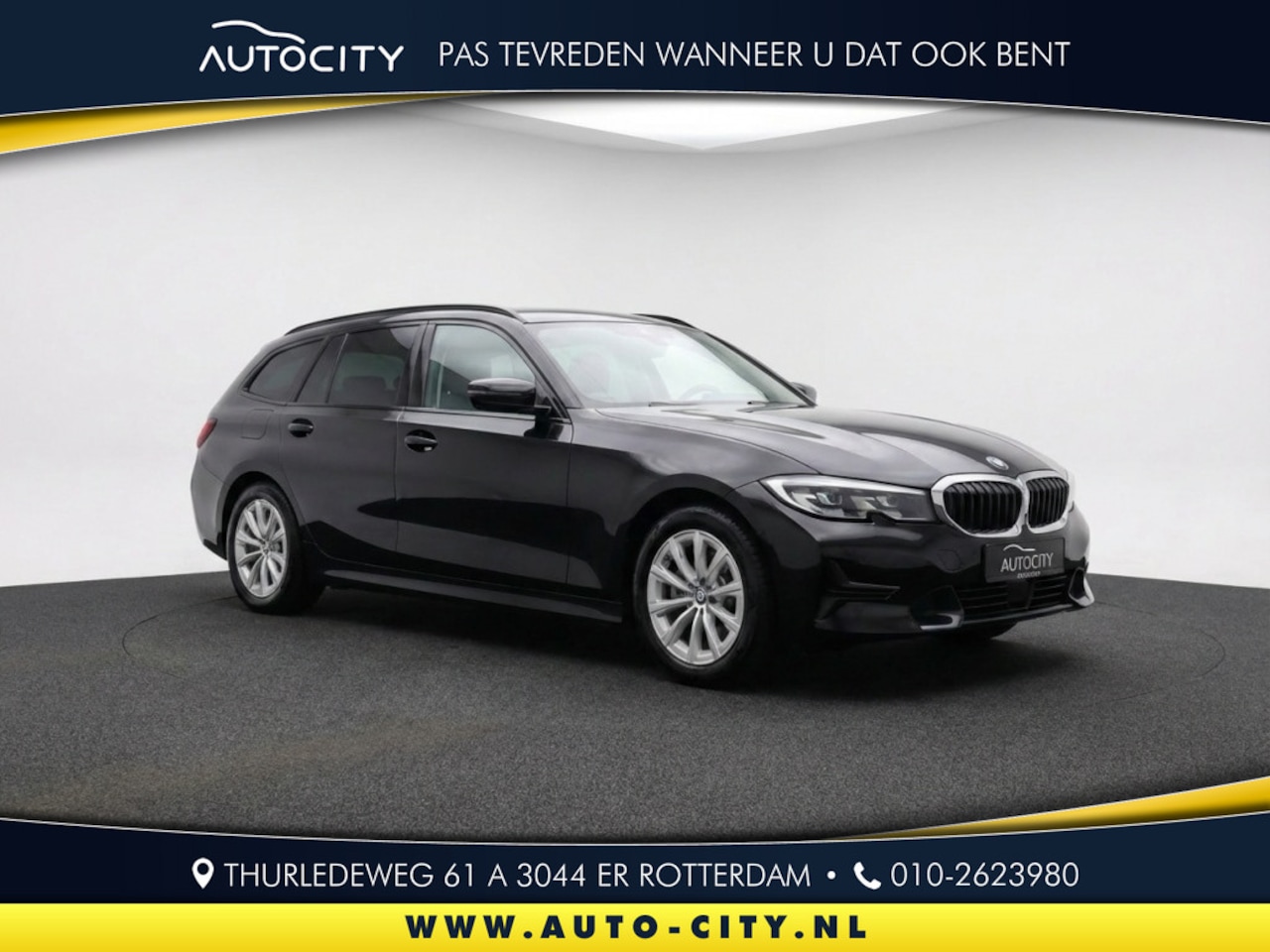 BMW 3-serie Touring - 330e Advantage Pano l Leder l Driver Assistance Pack l Stuur sto - AutoWereld.nl