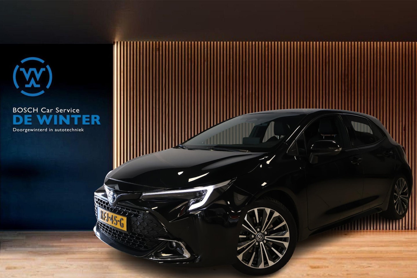 Toyota Corolla - Hybrid 200 Business Plus / Team D - AutoWereld.nl