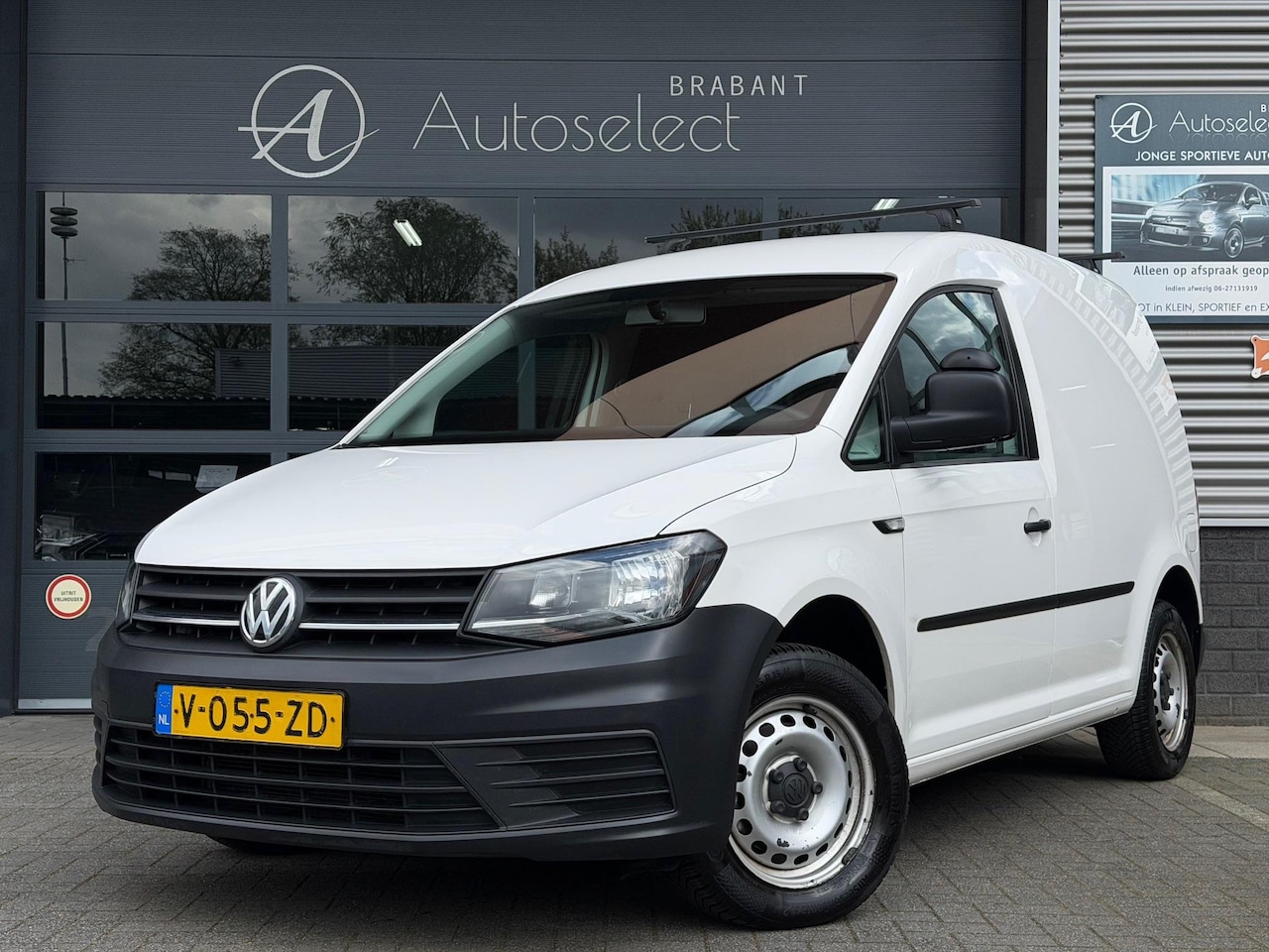 Volkswagen Caddy - 2.0 TDI L1H1 BMT Economy Business Airco Cruise Trekhaak - AutoWereld.nl