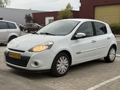 Renault Clio - 1.5 dCi 88PK Parisienne Navi GPS Airco Cruise