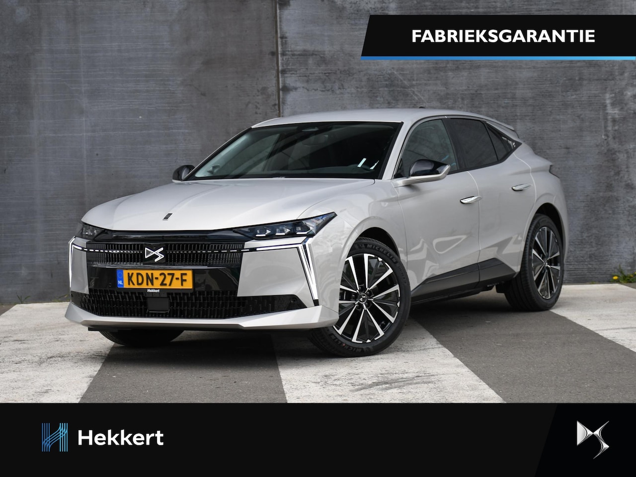 DS No 4 - E-Tense Etoile Absolute Comfort Pack 58.3Kwh 214pk Automaat 19''LM | DODE HOEK | PDC + CAM - AutoWereld.nl