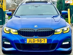 BMW 3-serie Touring - 330e xDrive M PAKKET/HUD/LASER/PANO 2021 RIJK UITGERUST