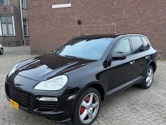 Porsche Cayenne - 4.8 Turbo