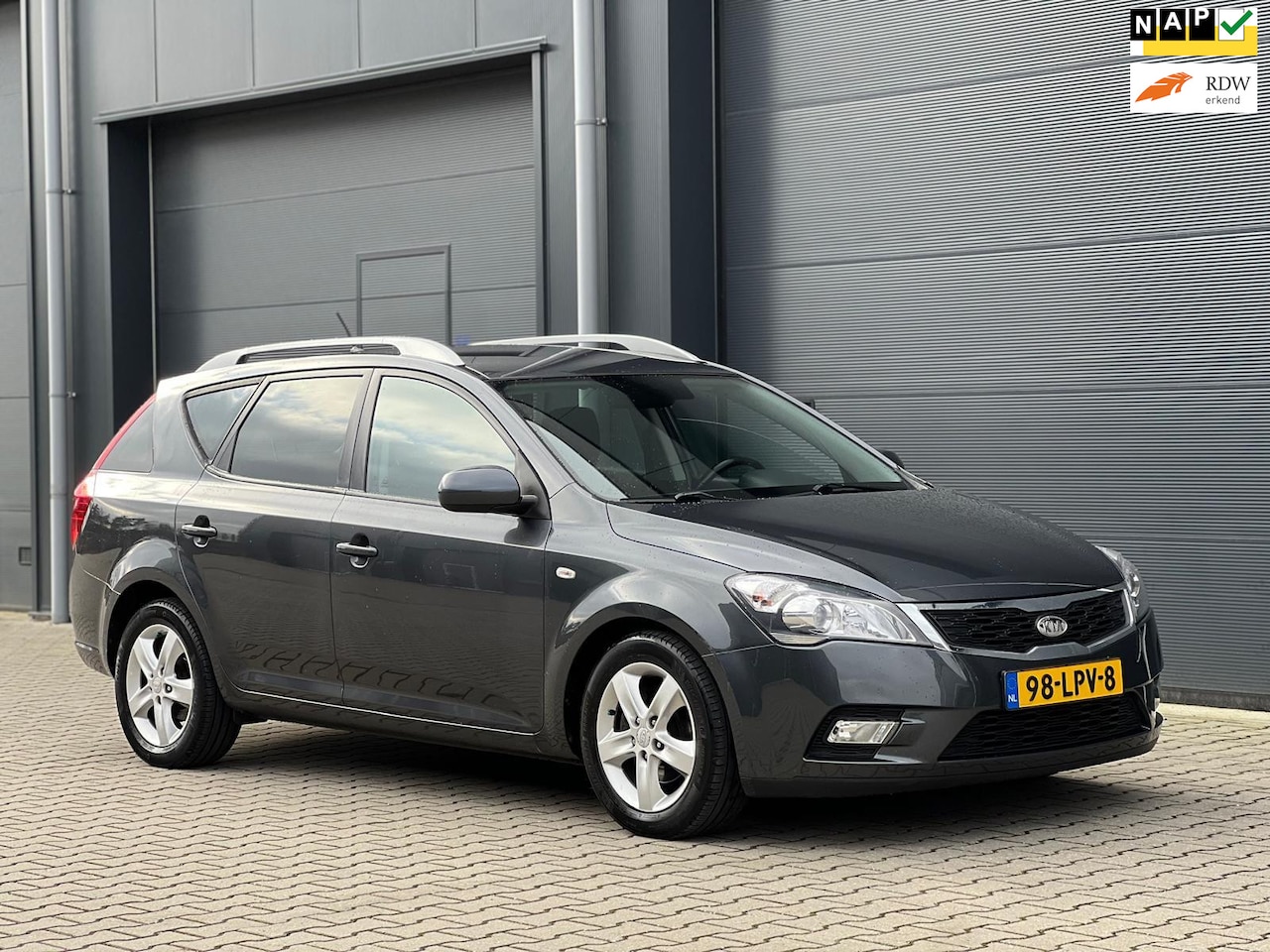 Kia Cee'd - 1.4 CVVT X-tra|5Deurs|Clima|Navi - AutoWereld.nl