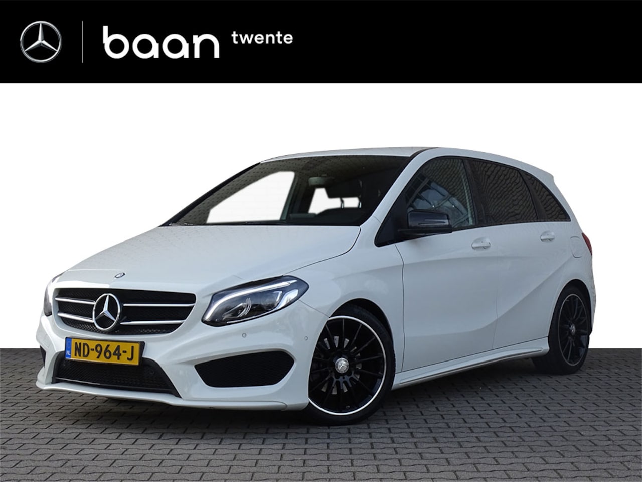 Mercedes-Benz B-klasse - B 180 AMG Line l Navigatie systeem l Thermatic | 18 inch Lichtmetalen velgen l Getinte war - AutoWereld.nl