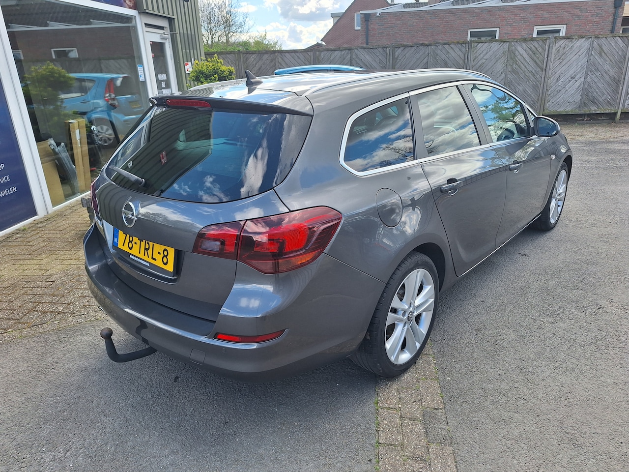 Opel Astra Sports Tourer - 1.4 Turbo Sport opel astra sport uitvoering met trekhaak