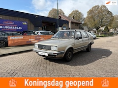 Volkswagen Jetta - 1.6 CL 4-bak