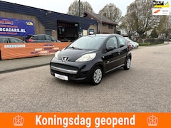 Peugeot 107 - 1.0-12V Millesim 200 AIRCO + NIEUWE APK
