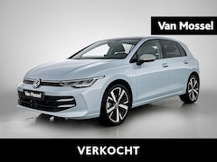 Volkswagen Golf - 1.5 eHybrid Life Edition 204 PK Plug in hybride | Panoramadak | Camera | Apple Carplay dra