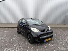 Peugeot 107 - 1.0-12V XS