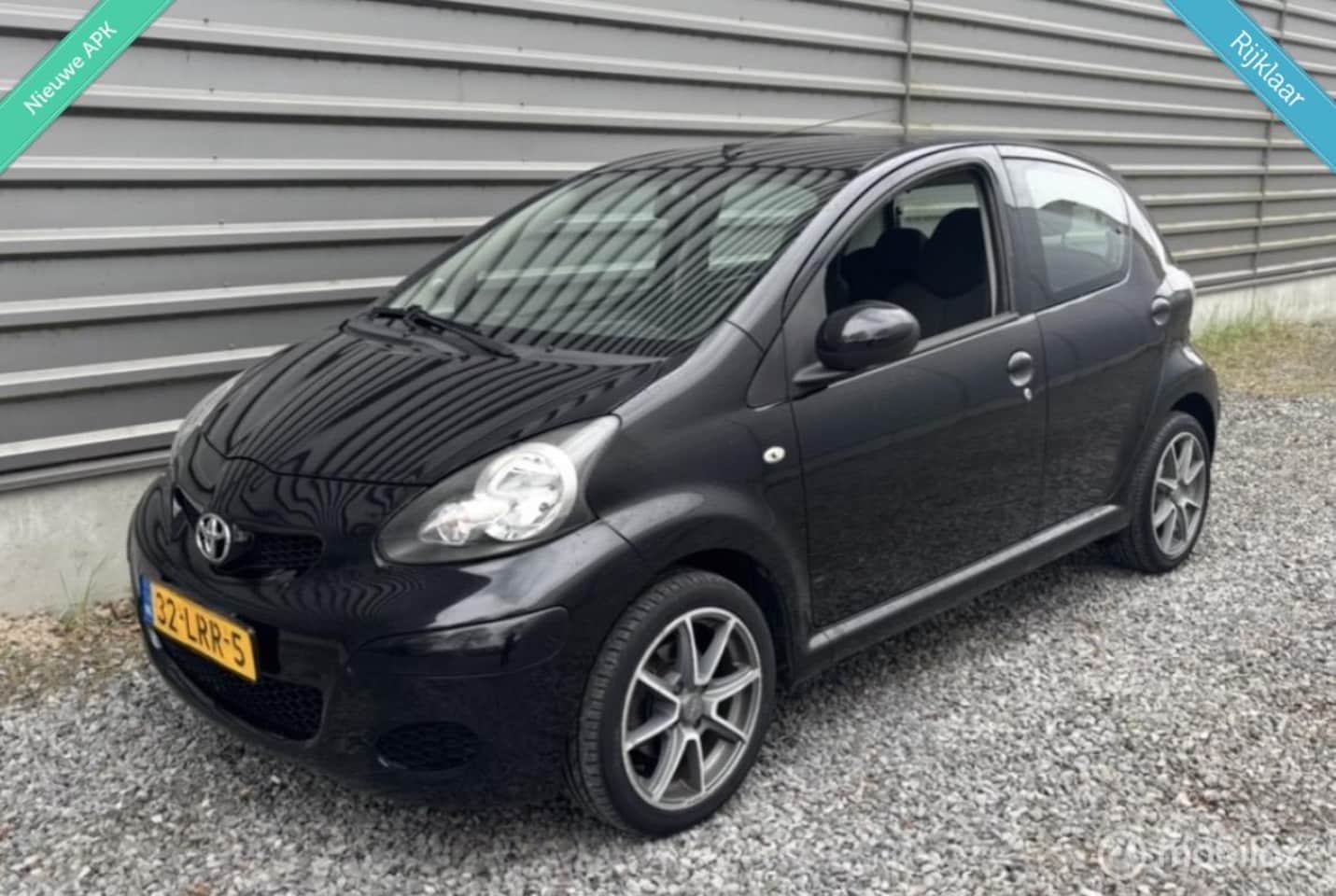 Toyota Aygo - 1.0-12V AUTOMAAT|Airco|NW Apk|Elek Pakket| - AutoWereld.nl