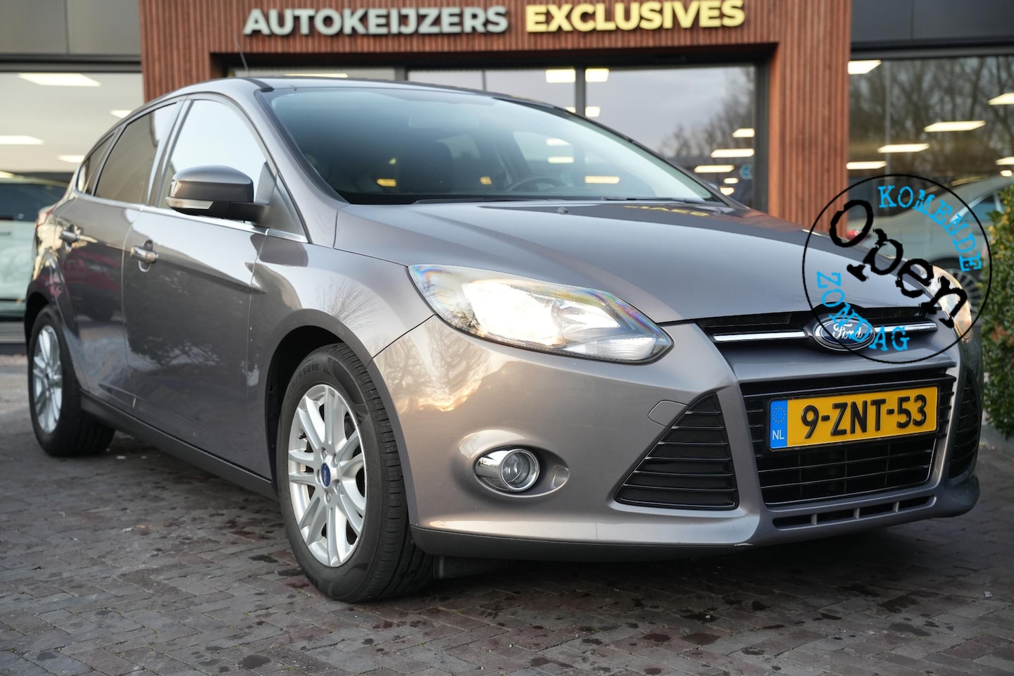 Ford Focus - 1.0 EcoBoost Titanium Keyless Cruise Clima Trekhaak - AutoWereld.nl