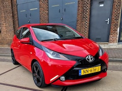 Toyota Aygo - 1.0 VVT-i x-play Apple carplay , Camera, sportvelgen