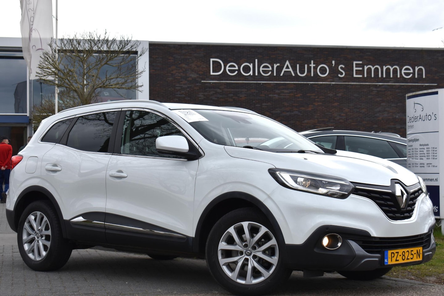 Renault Kadjar - 1.2 TCe LEDER ECC LMV TREKHAAK - AutoWereld.nl