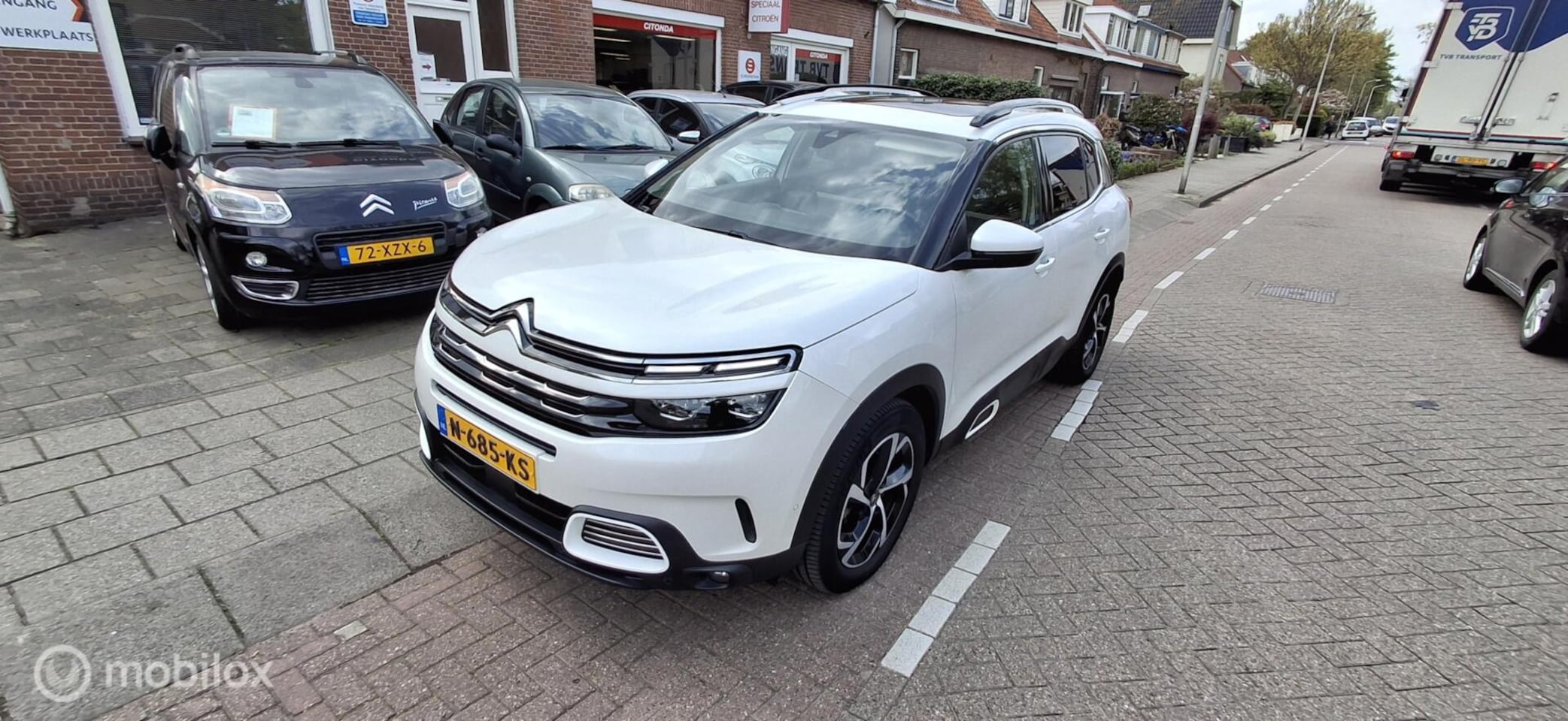 Citroën C5 Aircross - 1.6 PureTech Shine 1.6 PureTech Shine, trekhaak - AutoWereld.nl