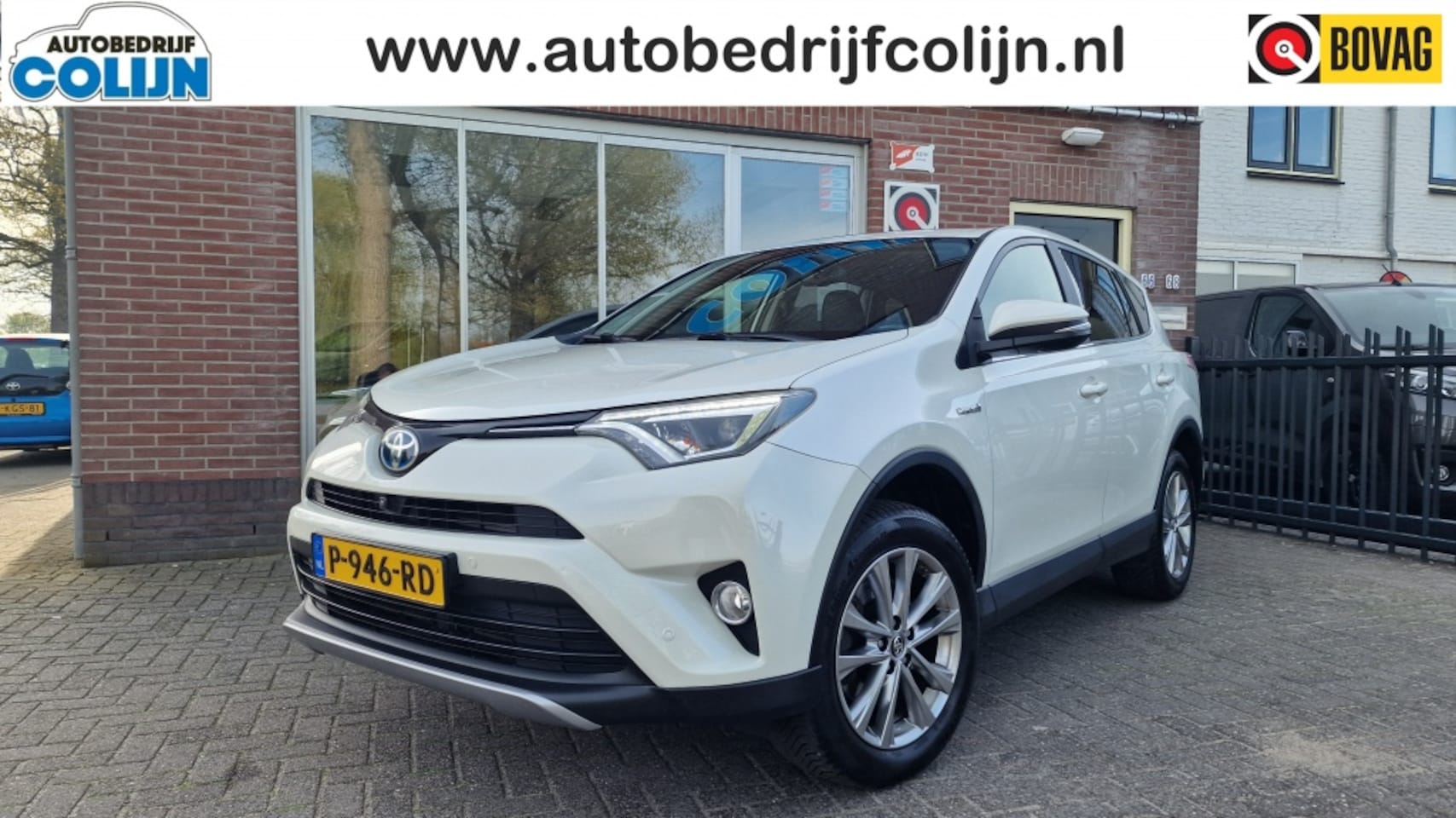Toyota RAV4 - 2.5 Hybrid AWD Executive 2.5 Hybrid AWD Executive, Leder, Trekhaak, Schuifkanteldak - AutoWereld.nl