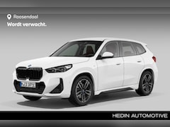 BMW iX1 - xDrive30 Launch Edition 67 kWh M-Sport | Head up | Driving Assistant Plus | 19 inch | Stuu