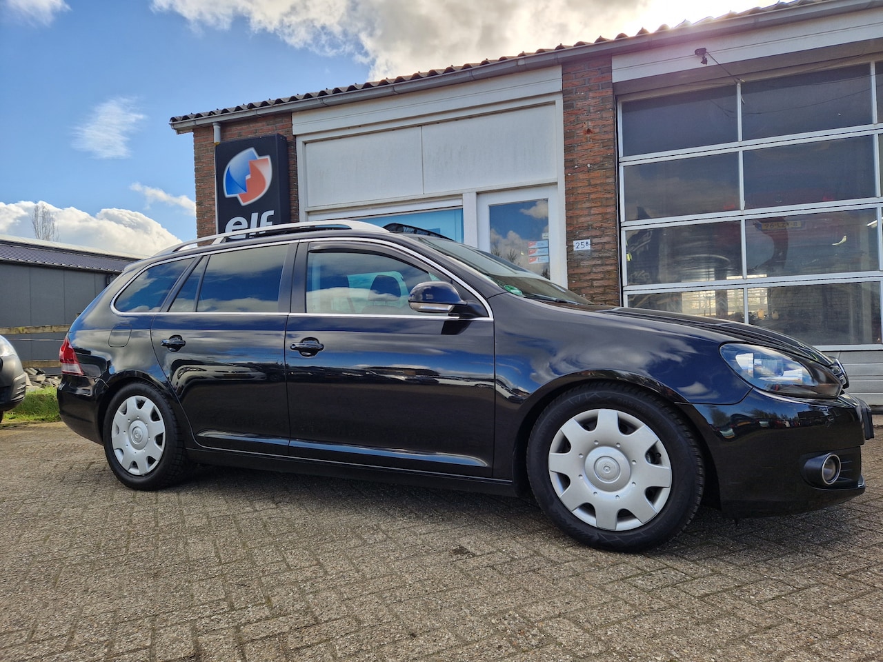 Volkswagen Golf Variant - 1.4 TSI "Highline" Clima - Cruise - Navi - Shuifdak - Stoelverwarming  Apk 31-03-2027 !! - AutoWereld.nl