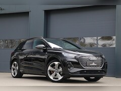Audi Q4 e-tron - 40 2x S-LINE 77 kWh AdaptivCruise SonosAudio Warmtepomp PrivacyGlass RS velgen Pdc AppleCa