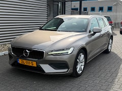 Volvo V60 - 2.0 D3 Momentum Pro | €10.000 EX BPM|