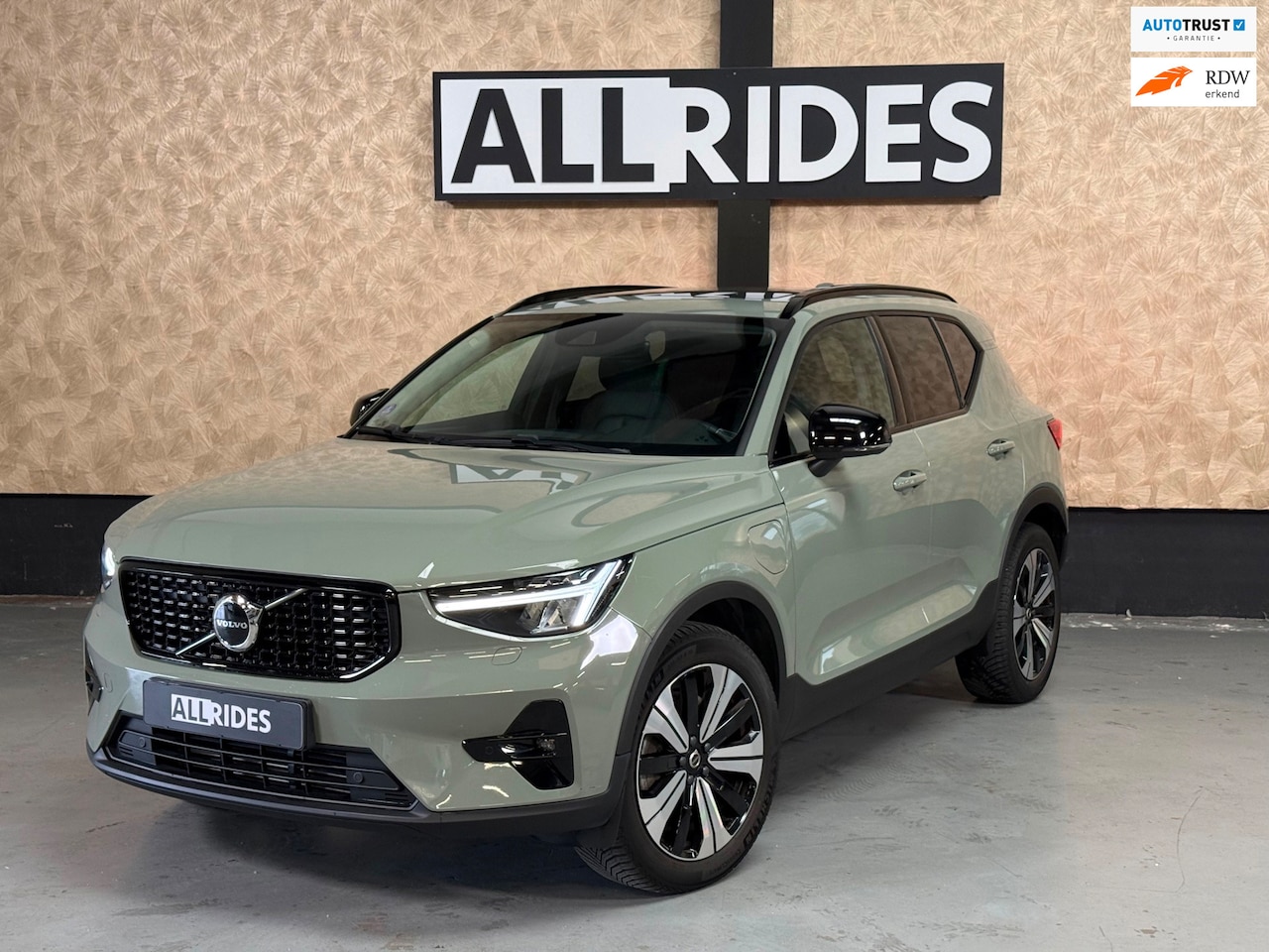 Volvo XC40 - 1.5 T4 Plug-in hybrid Ultimate Dark | Harman kardon | Pano | Stuur/Stoel verwarming | Came - AutoWereld.nl