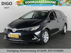 Toyota Auris Touring Sports - 1.2T Dynamic NAVI. CRUISE CONTROL. PANORAMA DAK. TREKHAAK
