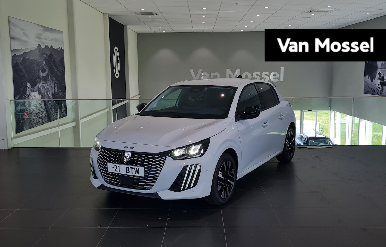 Peugeot 208 - 1.2 Hybrid 110 e-DCS6 Allure | Automaat | Climate Control | Navigatie | Apple Carplay / An - AutoWereld.nl